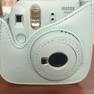Polaroid instax mini 9 camera
